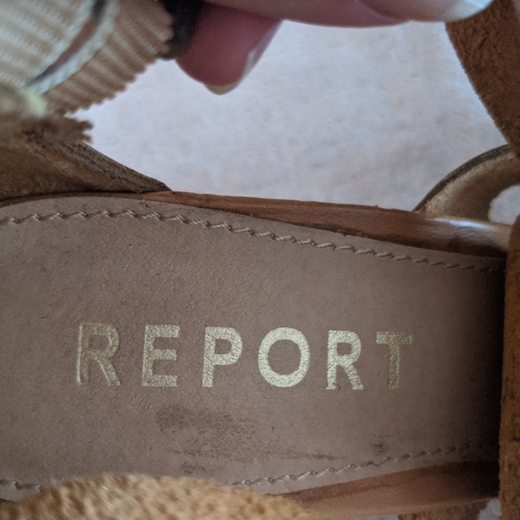 NEW sandals by Report. Size 8 - Picture 2 of 4